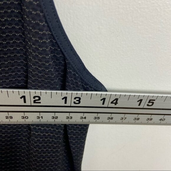 Lululemon Black Open Up Tank Top Running Ventilation Anti Stink Size 4 Tie Back - Picture 9 of 10